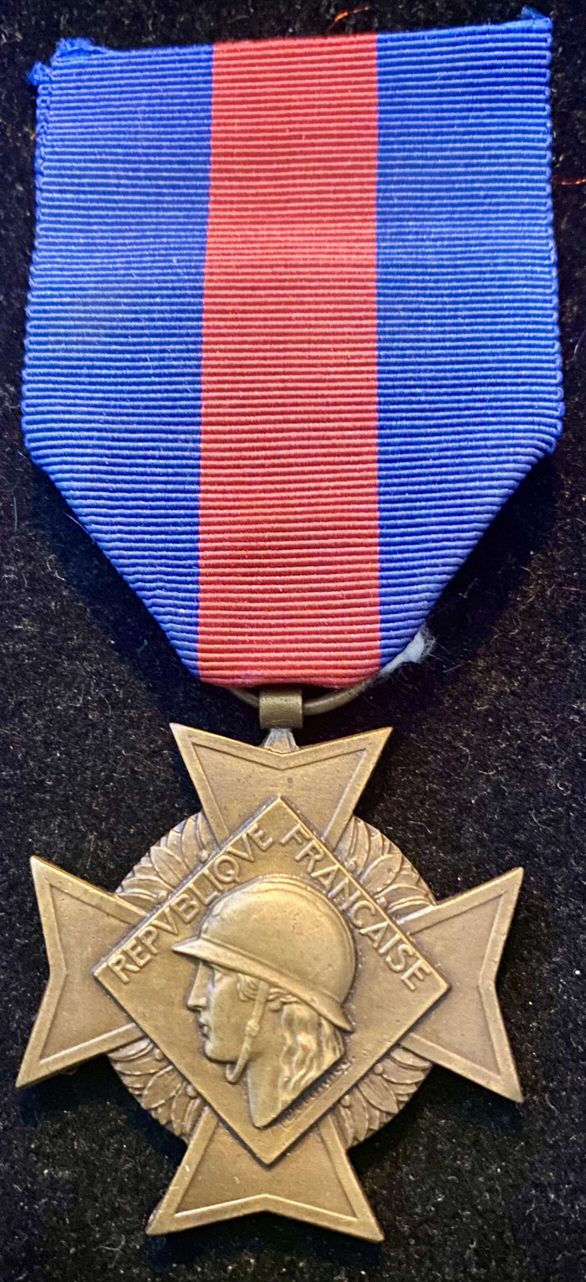 Croix des services Militaires Volontaires 2éme Type en Bronze – Image 3