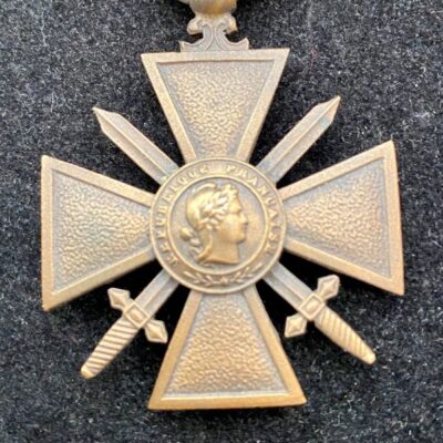 Croix de Guerre en Bronze 1914 1917 avec 1 Étoile