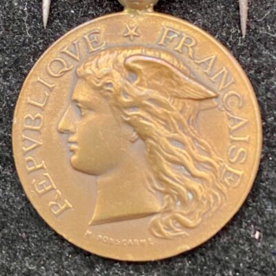 Médaille du service de Santé des Armées Ministère de la Guerre 1941 attribuée