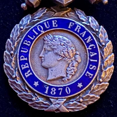 Médaille Militaire Trophée Biface aux canons 1870