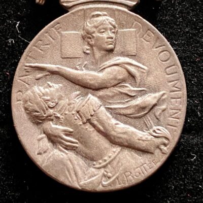 Médaille de la Société de Secours aux Blessés Militaires 1864-1866 ruban croix brodée