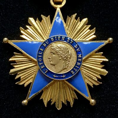 Médaille Étoile du Bien et du Mérite