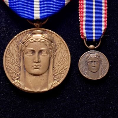 Médaille Fédération des Anciens de la Rhénanie et de la Ruhr WWI + sa miniature