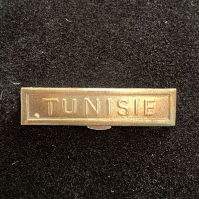 Agrafe TUNISIE à clapet signée Mercier Argent