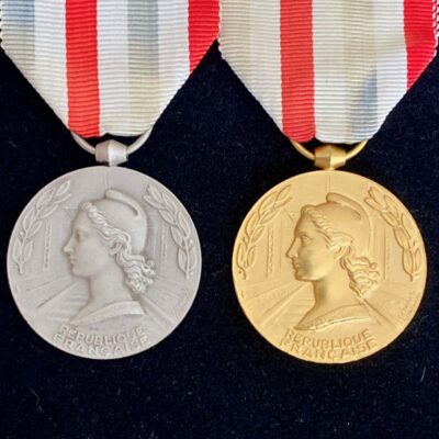 Lot de 2 Médailles d&rsquo;Honneur des Chemins de Fer 3éme Type non attribué