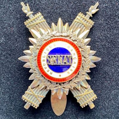 Insigne Du Sénat Français 3éme République Argent XXéme siècle