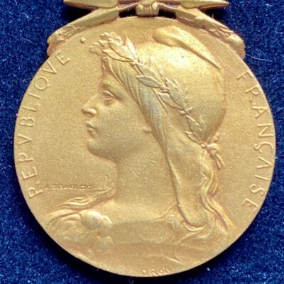 Médaille du Mérite Malgache 1ere Classe 2éme Type Bronze Doré