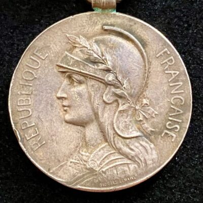 Médaille Coloniale Française en argent + agrafe Algérie et Tunisie en argent