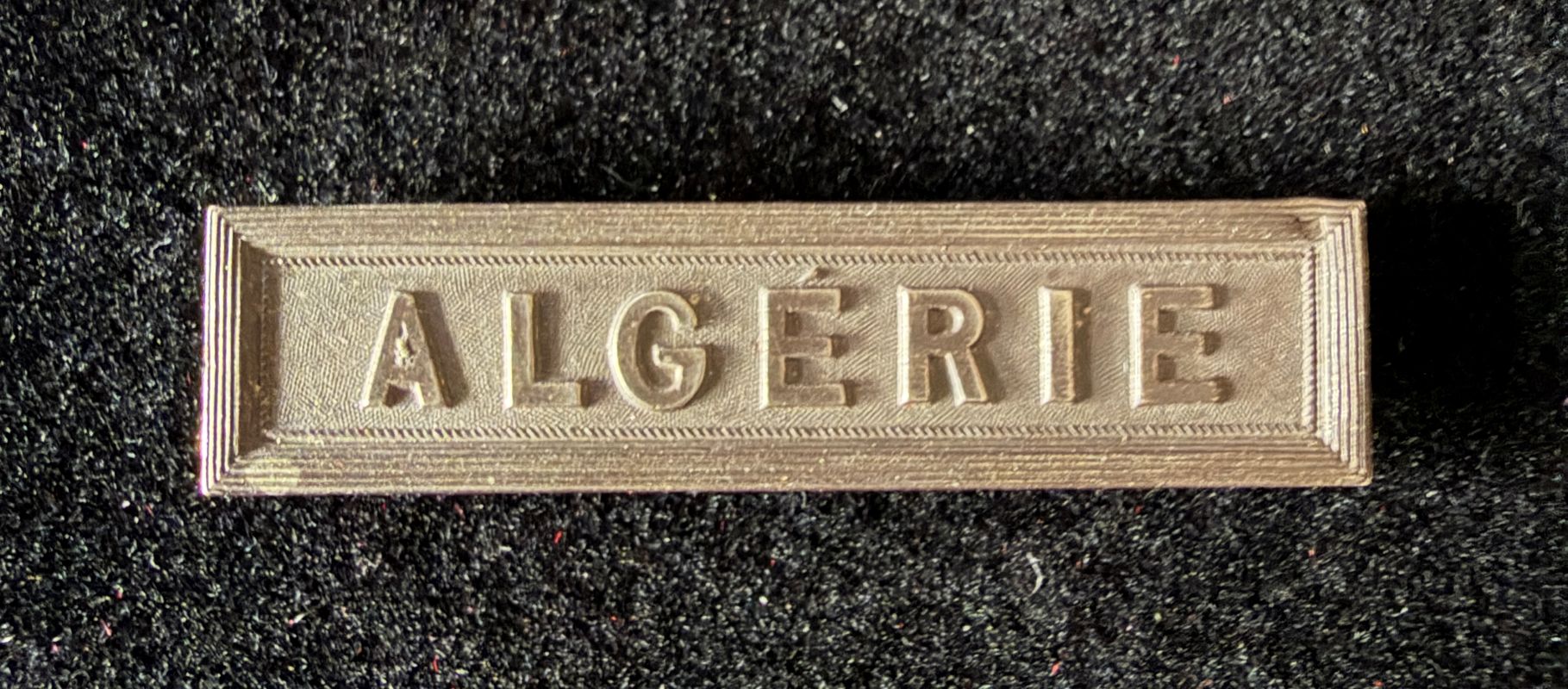 Agrafe ALGERIE maison « Chobillon » pour Médaille Coloniale Française argent Agrafe ALGERIE maison « Chobillon » pour Médaille Coloniale Française argent